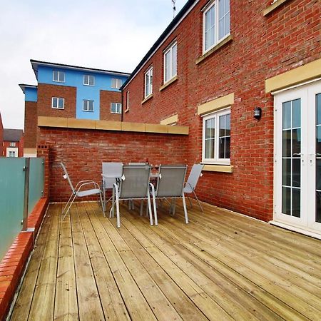 Delft - Spacious Home, High Speed Wi-Fi, Free Parking, Terrace Суиндон Экстерьер фото