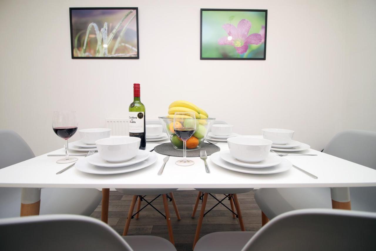Delft - Spacious Home, High Speed Wi-Fi, Free Parking, Terrace Суиндон Экстерьер фото