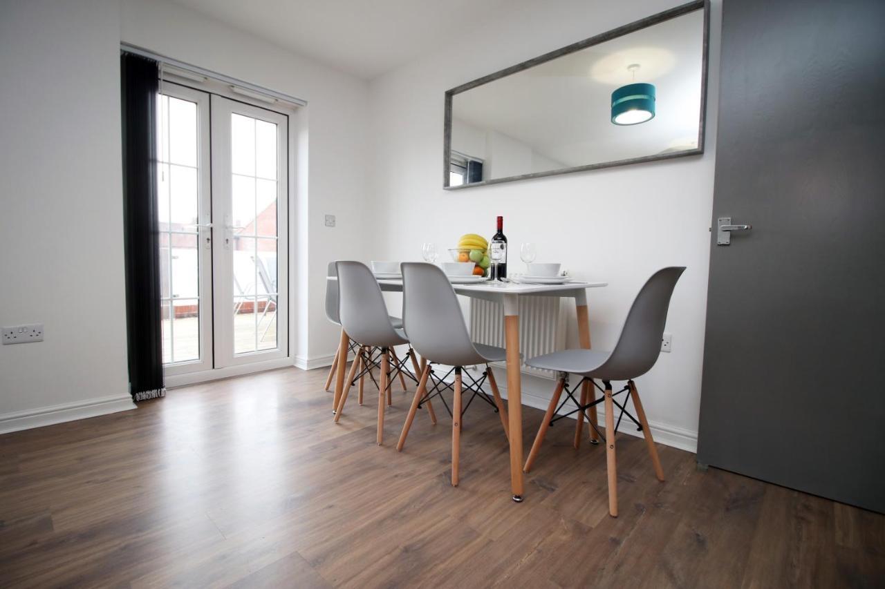 Delft - Spacious Home, High Speed Wi-Fi, Free Parking, Terrace Суиндон Экстерьер фото